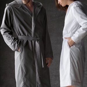Restoration hardware percale Terry robe size small garment washed NWT unisex